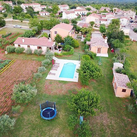 Barban Villa Dorina מראה חיצוני תמונה