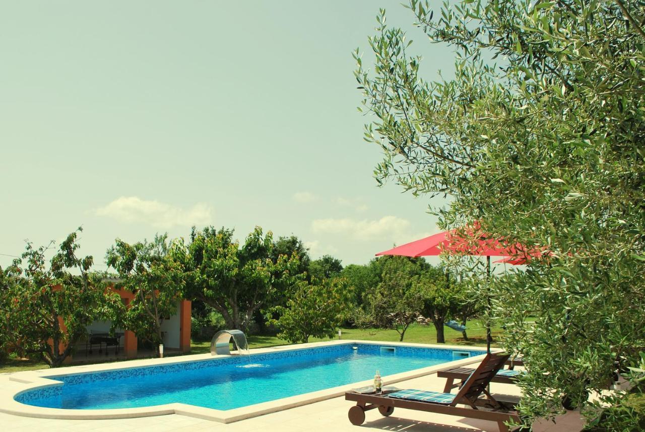 Barban Villa Dorina מראה חיצוני תמונה