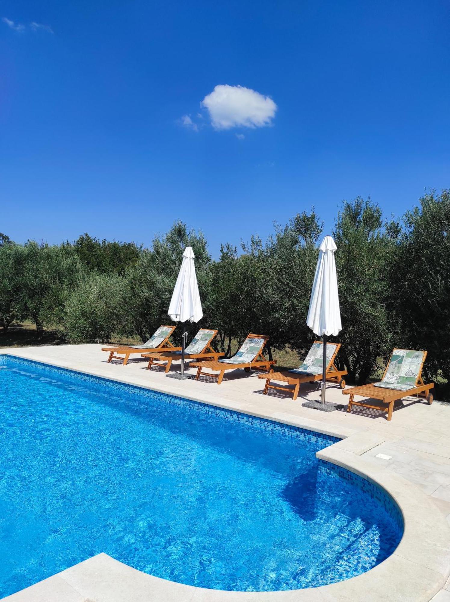 Barban Villa Dorina מראה חיצוני תמונה