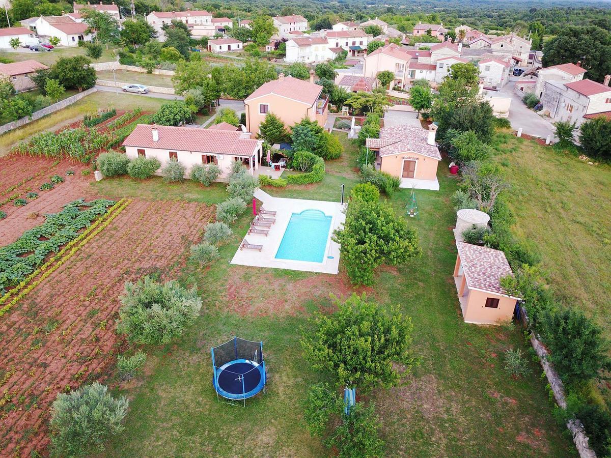Barban Villa Dorina מראה חיצוני תמונה